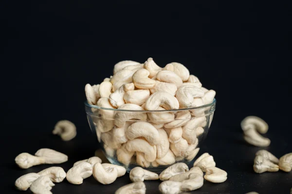 W240 Grade Cashew Nuts - Image 4
